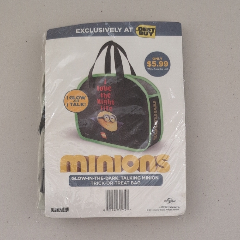 NIB - Glow-in-the-Dark Trick-or-Treat Bag - Black and Green